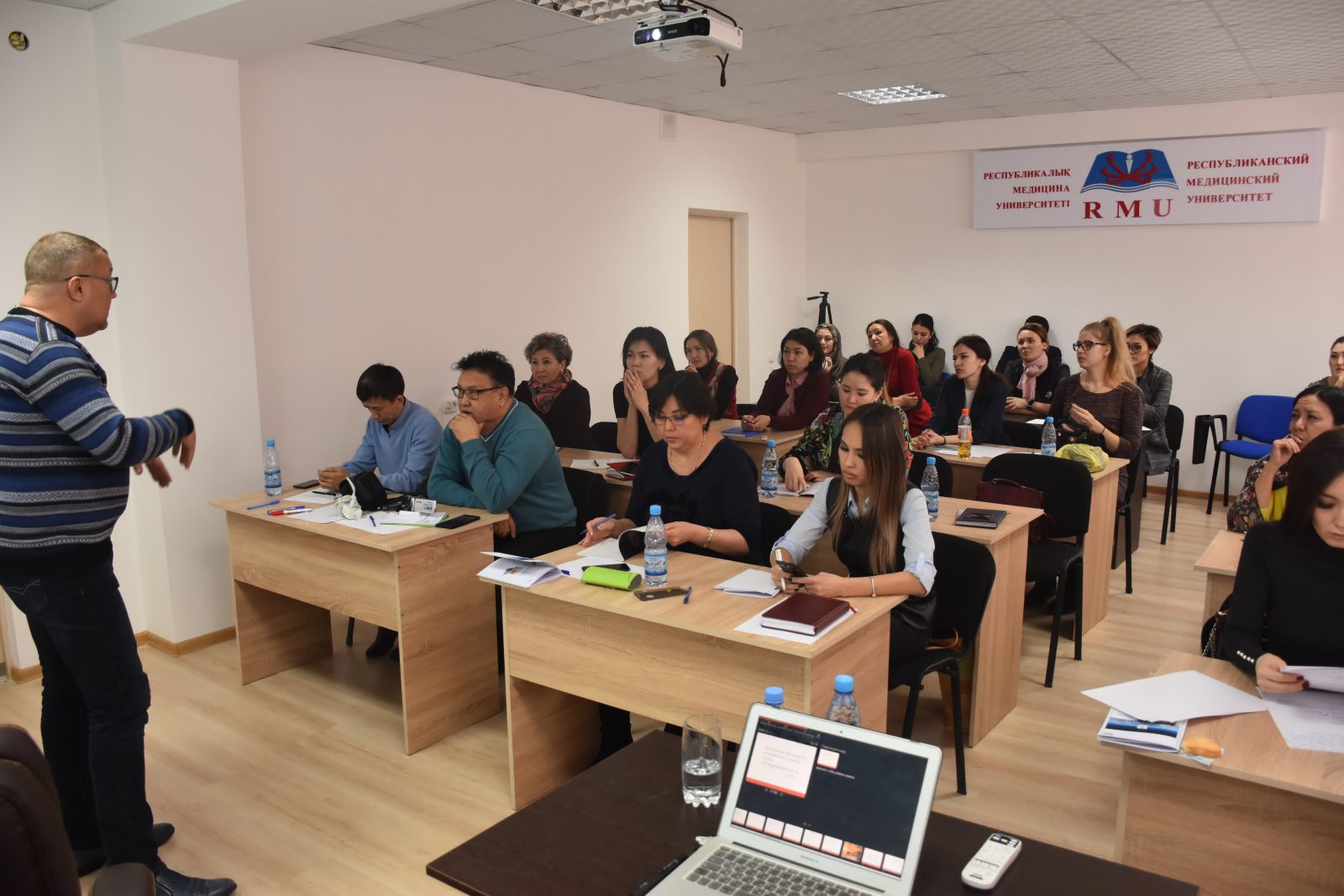 Семинар для специалистов здравоохранения
